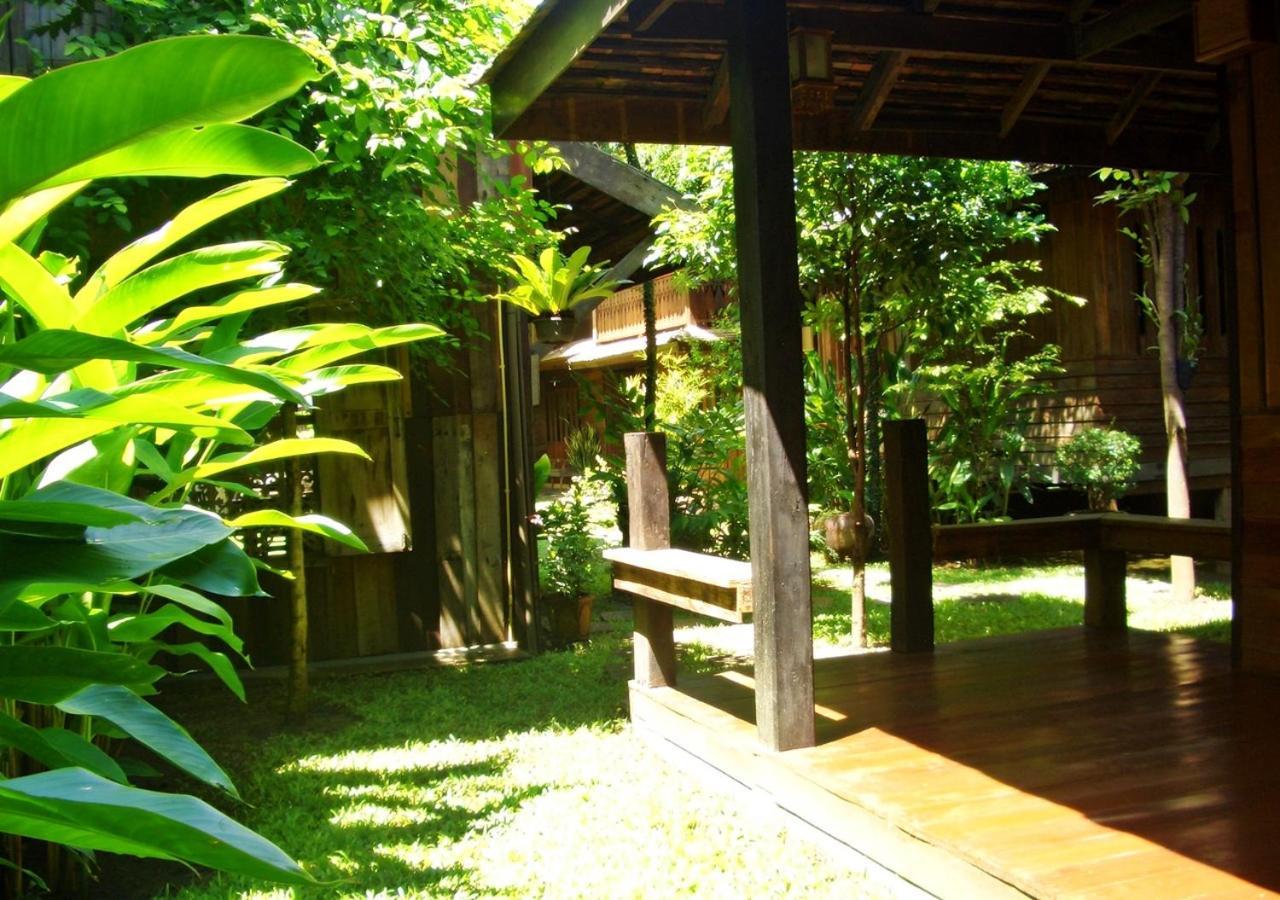 チエンマイ Tanita House Bed & Breakfast エクステリア 写真
