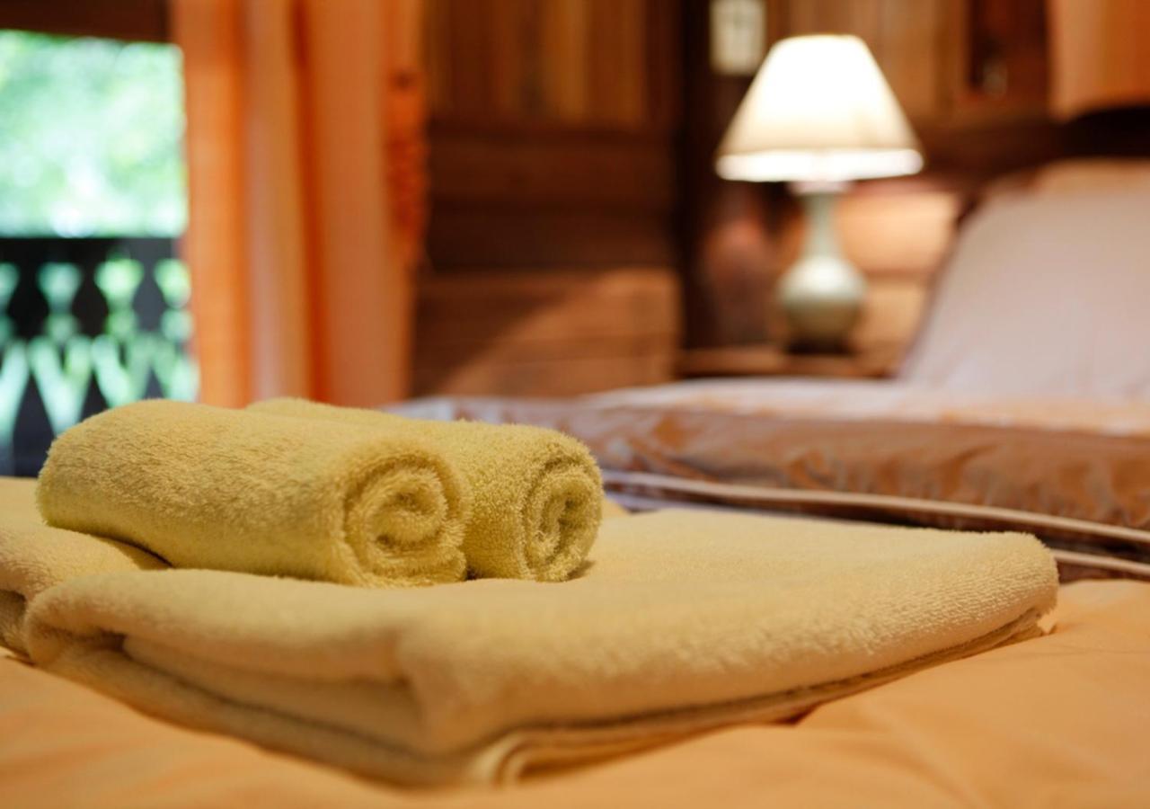 チエンマイ Tanita House Bed & Breakfast エクステリア 写真
